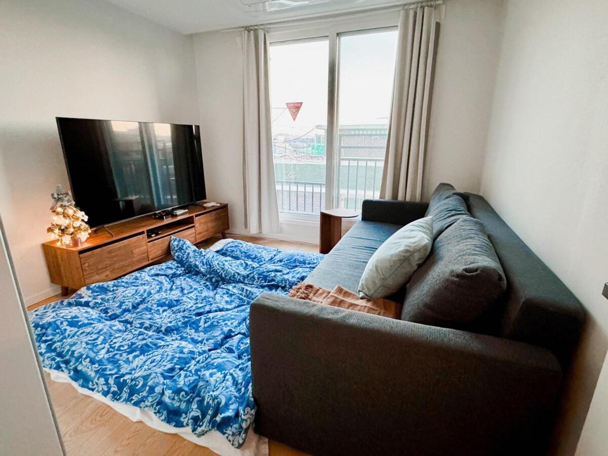 Newly Built, Quiet 2br, 10min Walk To Stn *